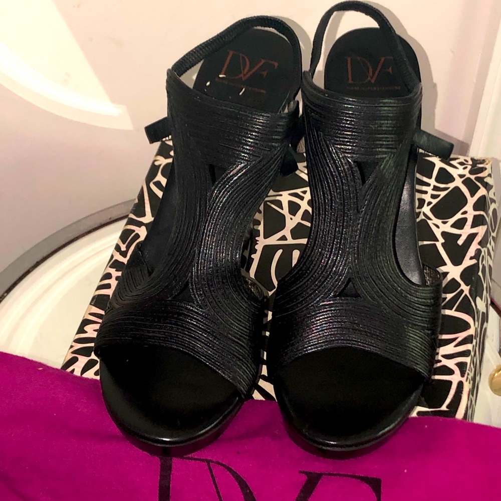 A very attractive pair of DIANE von FURSTENBERG